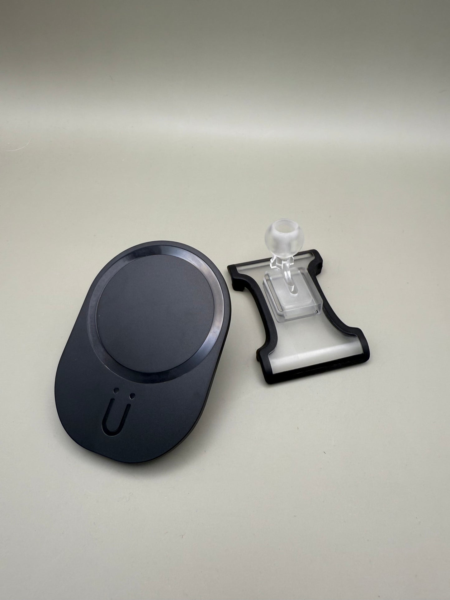 MagSafe Phone Holder for Mercedes GLE Complete Wireless Charging Set